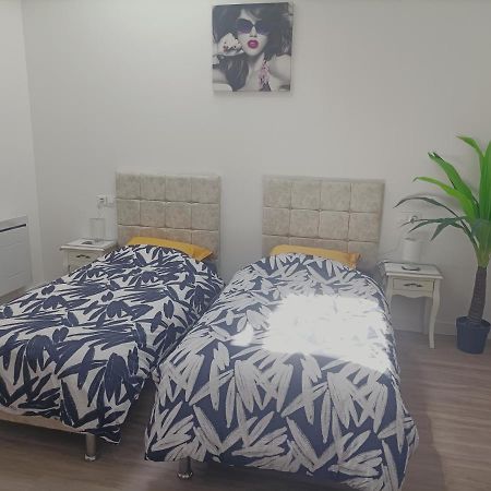 7 Minutes De L'Aeroport Cdg 4 Bed & Breakfast Thieux  Bagian luar foto